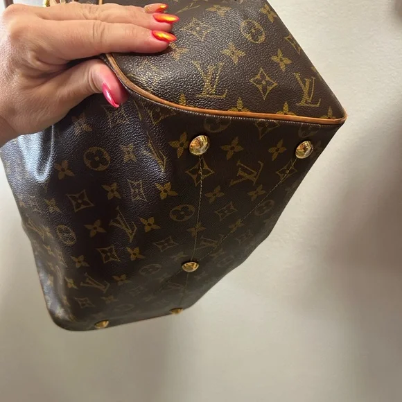AUTHENTIC WITH PAPERS Louis Vuitton Tivoli GM Monogram Shoulder Bag - Picture 9 of 13